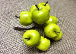 Яблоки на вставках, зеленые, 2,8*2,4*10 см, 12 шт