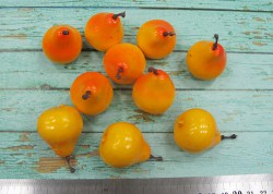 Груша, желто-оранжевая, 3*2 см