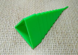 Форма для квиллинга, пирамида-треугольник, 5*5*13 см